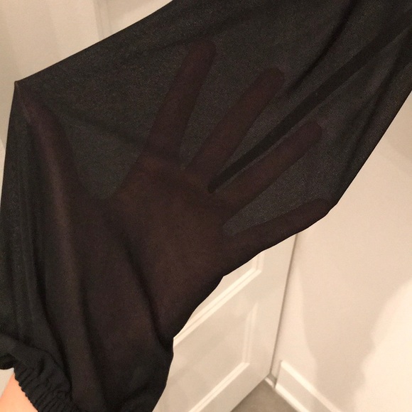 GUESS blouse - Picture 2 of 4